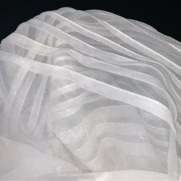 v i n t a g e :: 50s Pleated Cutout Lace Nylon Blouse ILGWU - Picture 7 of 13